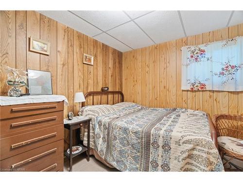 24 Huron Street, Port Albert, ON - Indoor Photo Showing Bedroom