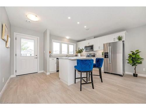 22 Blfs Vw Boulevard, Huron Haven, ON - Indoor Photo Showing Kitchen