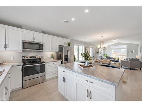 22 Blfs Vw Boulevard, Huron Haven, ON - Indoor Photo Showing Kitchen