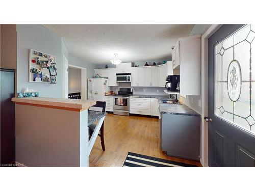 174 Charles Street, Wingham, ON - Indoor Photo Showing Kitchen