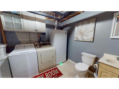 174 Charles Street, Wingham, ON - Indoor Photo Showing Laundry Room