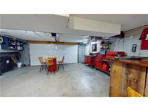 174 Charles Street, Wingham, ON - Indoor Photo Showing Garage