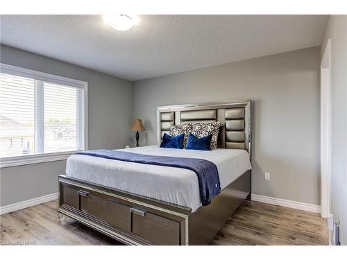 741 Hollinger Avenue, Listowel, ON - Indoor Photo Showing Bedroom