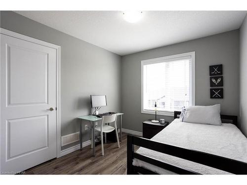 741 Hollinger Avenue, Listowel, ON - Indoor Photo Showing Bedroom