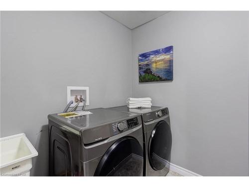 741 Hollinger Avenue, Listowel, ON - Indoor Photo Showing Laundry Room