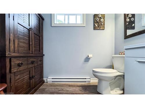 205 Blake Street W, Goderich, ON - Indoor Photo Showing Bathroom