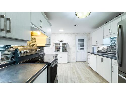 205 Blake Street W, Goderich, ON - Indoor Photo Showing Kitchen