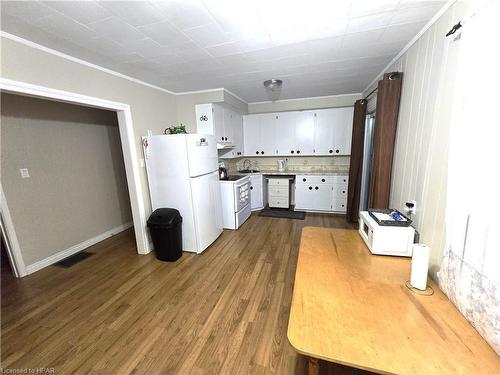 392 Burgess Street, Brussels, ON - Indoor Photo Showing Kitchen