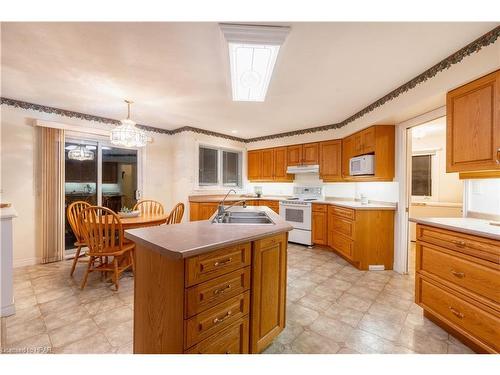 78260 Parr Line, Central Huron, ON - Indoor Photo Showing Kitchen With Double Sink