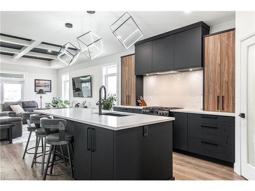 120 Glass Street, St. Marys, ON - Indoor Photo Showing Kitchen With Upgraded Kitchen