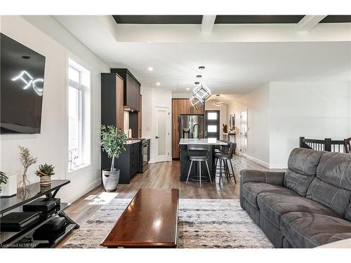 120 Glass Street, St. Marys, ON - Indoor Photo Showing Living Room