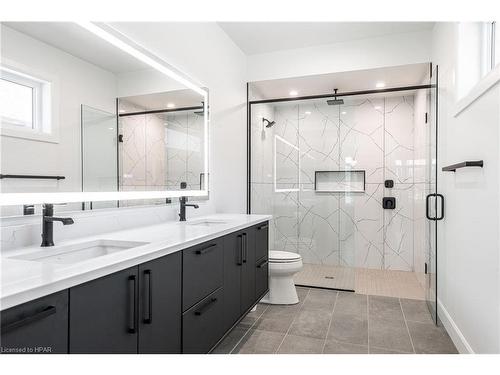 120 Glass Street, St. Marys, ON - Indoor Photo Showing Bathroom