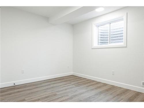 120 Glass Street, St. Marys, ON - Indoor Photo Showing Other Room