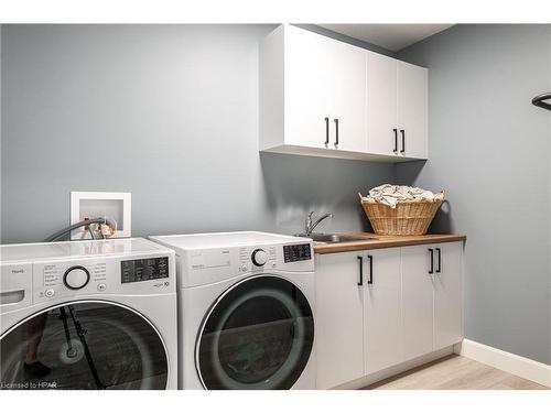 120 Glass Street, St. Marys, ON - Indoor Photo Showing Laundry Room