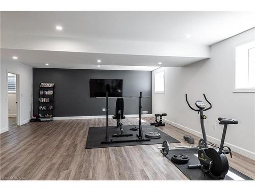 120 Glass Street, St. Marys, ON - Indoor Photo Showing Gym Room