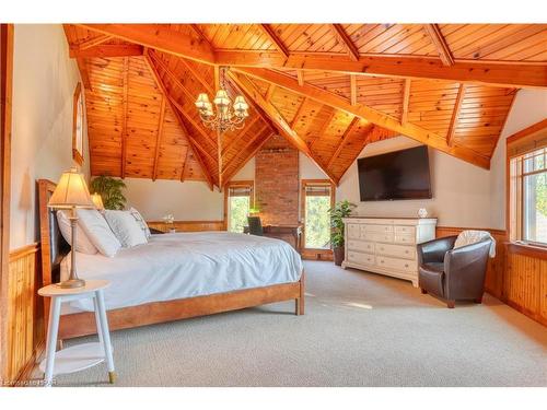 659 Huron Street, Stratford, ON - Indoor Photo Showing Bedroom