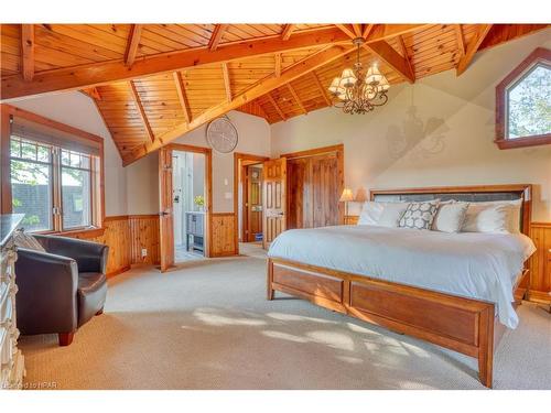 659 Huron Street, Stratford, ON - Indoor Photo Showing Bedroom