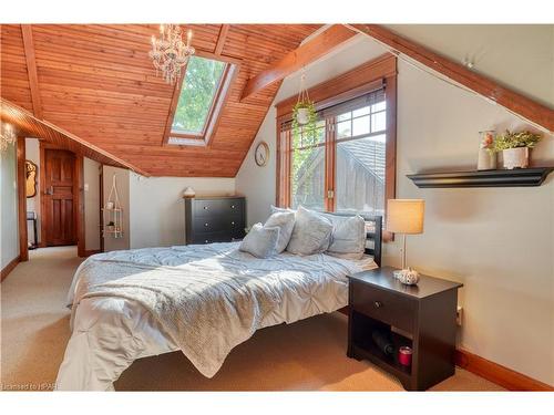 659 Huron Street, Stratford, ON - Indoor Photo Showing Bedroom