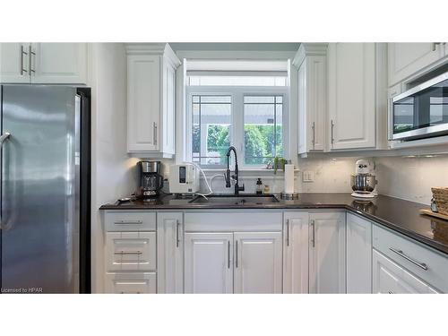 220 Spencer Street, Clinton, ON - Indoor Photo Showing Kitchen