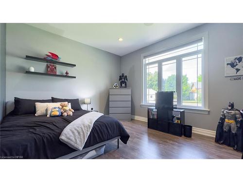 220 Spencer Street, Clinton, ON - Indoor Photo Showing Bedroom