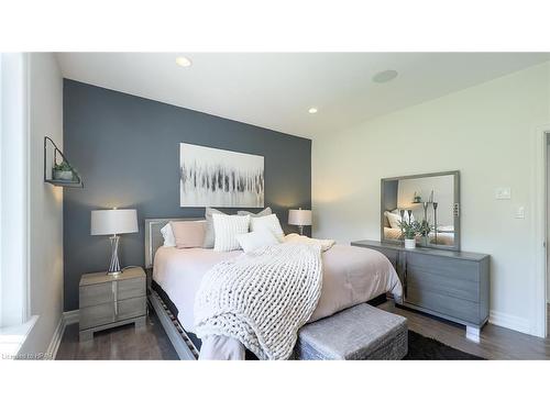 220 Spencer Street, Clinton, ON - Indoor Photo Showing Bedroom