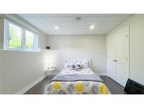 220 Spencer Street, Clinton, ON - Indoor Photo Showing Bedroom