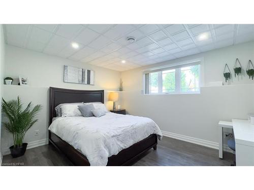 220 Spencer Street, Clinton, ON - Indoor Photo Showing Bedroom