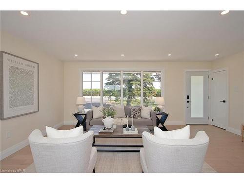 3552 Road 112, Stratford, ON - Indoor Photo Showing Living Room