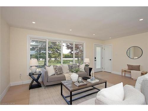 3552 Road 112, Stratford, ON - Indoor Photo Showing Living Room