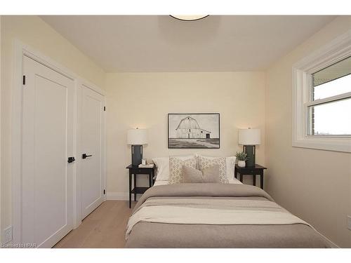 3552 Road 112, Stratford, ON - Indoor Photo Showing Bedroom