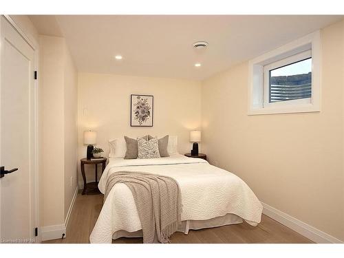 3552 Road 112, Stratford, ON - Indoor Photo Showing Bedroom