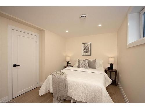 3552 Road 112, Stratford, ON - Indoor Photo Showing Bedroom