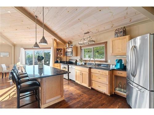 84763 Ontario Street, Ashfield-Colborne-Wawanosh, ON - Indoor Photo Showing Kitchen