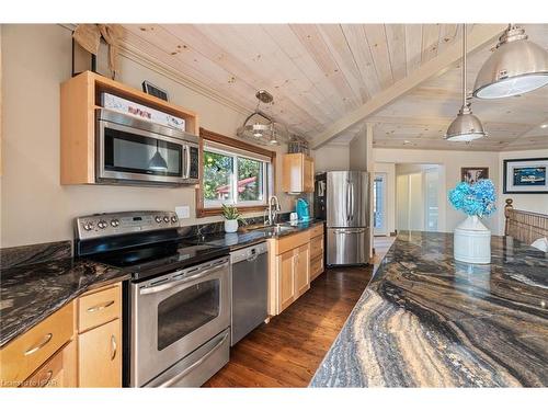 84763 Ontario Street, Ashfield-Colborne-Wawanosh, ON - Indoor Photo Showing Kitchen