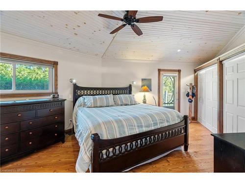 84763 Ontario Street, Ashfield-Colborne-Wawanosh, ON - Indoor Photo Showing Bedroom