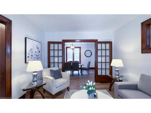 178 Newgate Street, Goderich, ON - Indoor Photo Showing Living Room