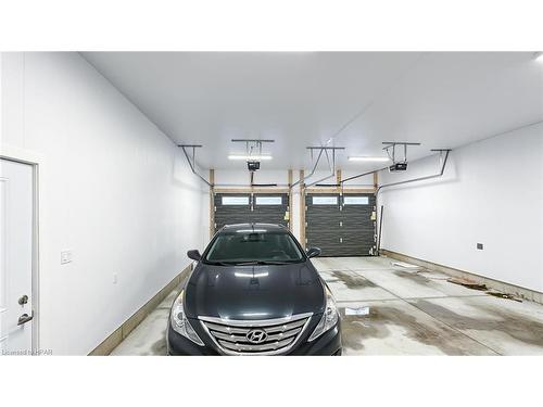 432 Coast Drive, Goderich, ON - Indoor Photo Showing Garage