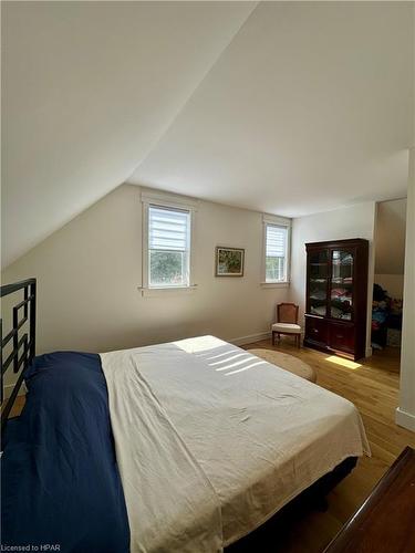 187 St David St Street, Stratford, ON - Indoor Photo Showing Bedroom