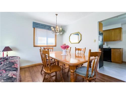 3 Sparling Crescent, St. Marys, ON - Indoor Photo Showing Dining Room