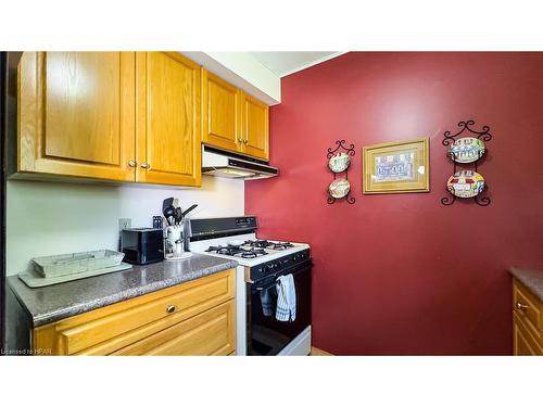 3 Sparling Crescent, St. Marys, ON - Indoor Photo Showing Kitchen