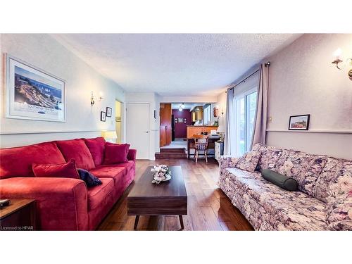 3 Sparling Crescent, St. Marys, ON - Indoor Photo Showing Living Room