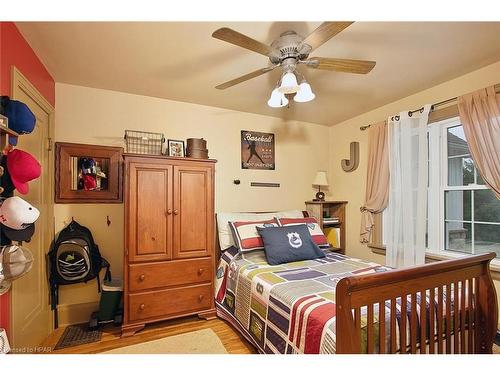 2828 Line 34, Perth East, ON - Indoor Photo Showing Bedroom