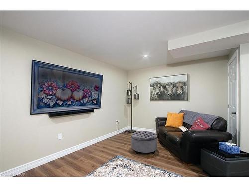 247 Sunset Drive, Mitchell, ON - Indoor Photo Showing Living Room