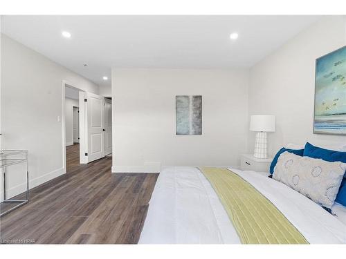 139 Victoria Avenue E, Crediton, ON - Indoor Photo Showing Bedroom