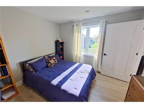 154 Sills Street, Seaforth, ON - Indoor Photo Showing Bedroom