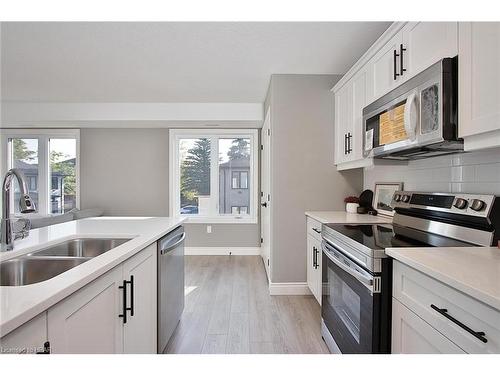 29-379 Romeo Street N, Stratford, ON - Indoor Photo Showing Kitchen With Double Sink