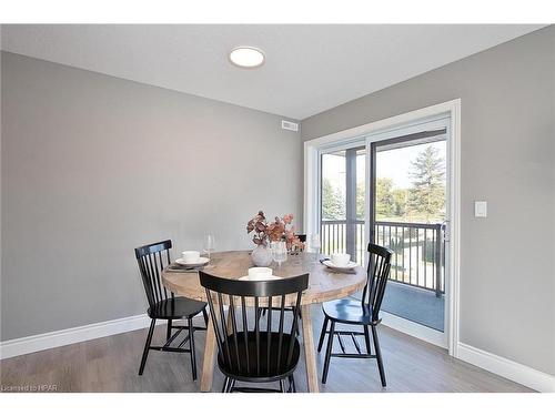 29-379 Romeo Street N, Stratford, ON - Indoor Photo Showing Dining Room