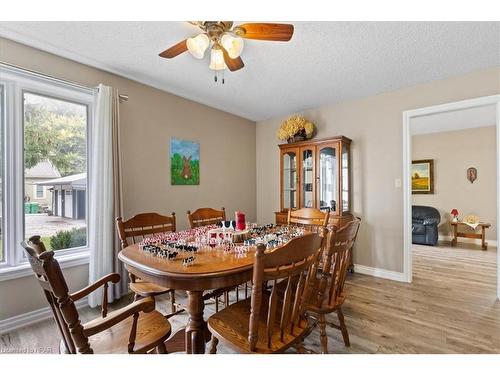 250 Stella Avenue, Glencoe, ON - Indoor Photo Showing Dining Room