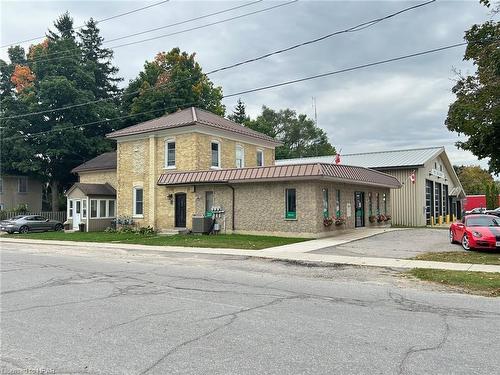 8 Alfred Street E, Wingham, ON 