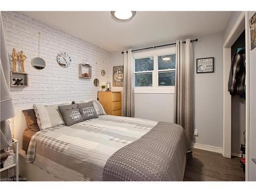 24 Brock Street S, St. Marys, ON - Indoor Photo Showing Bedroom